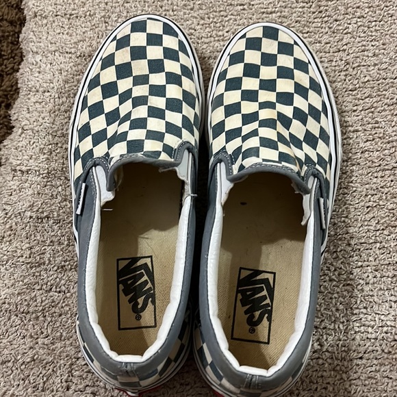 Vans - Picture 4 of 5